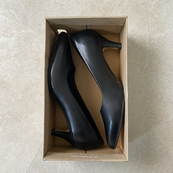 Collection by Clarks 100% Genuine Leather Black Comfortable High Heels - Picture 11 of 13